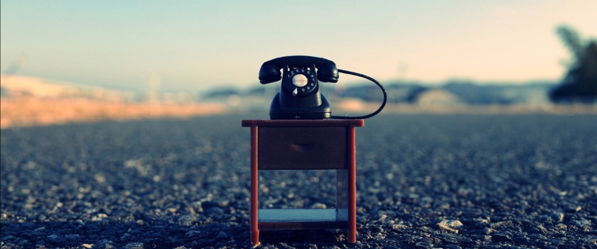 How do you categorize sales leads?