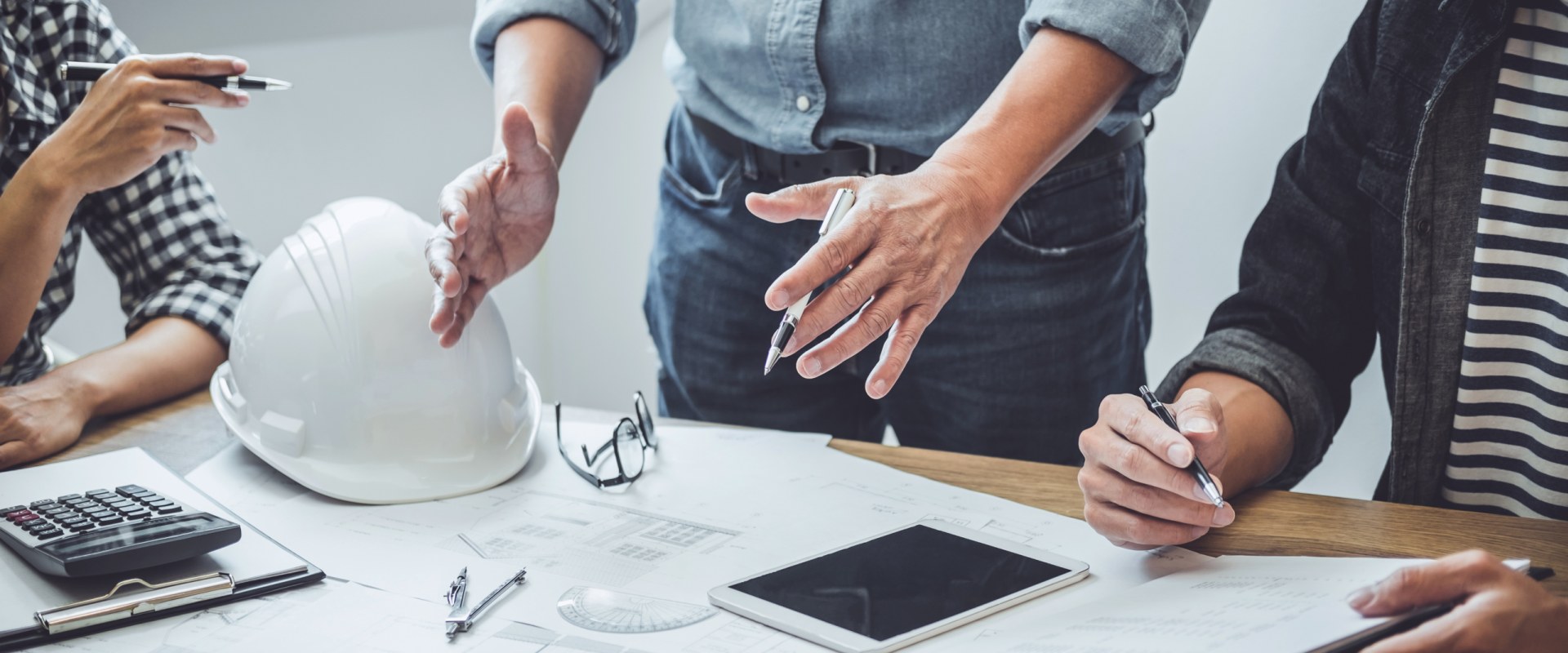 How do lead gen businesses work?